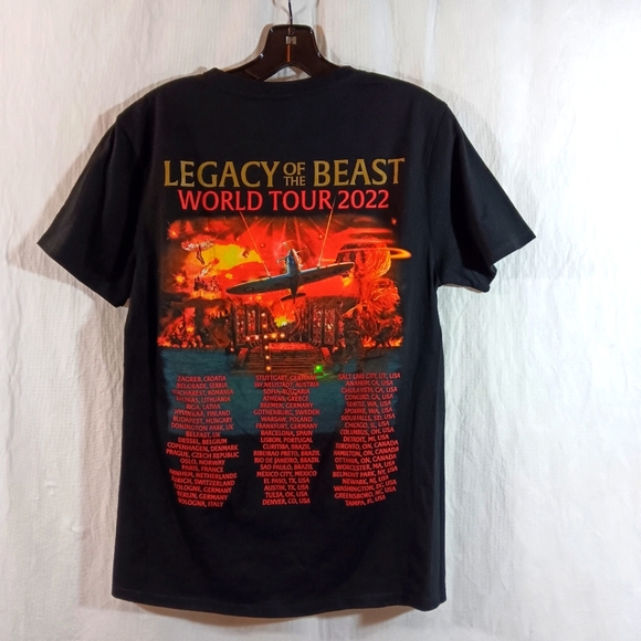 Iron Maiden Legacy of the Beast World Tour 2022 Mens Small T-Shirt Top Graphic - Picture 3 of 6